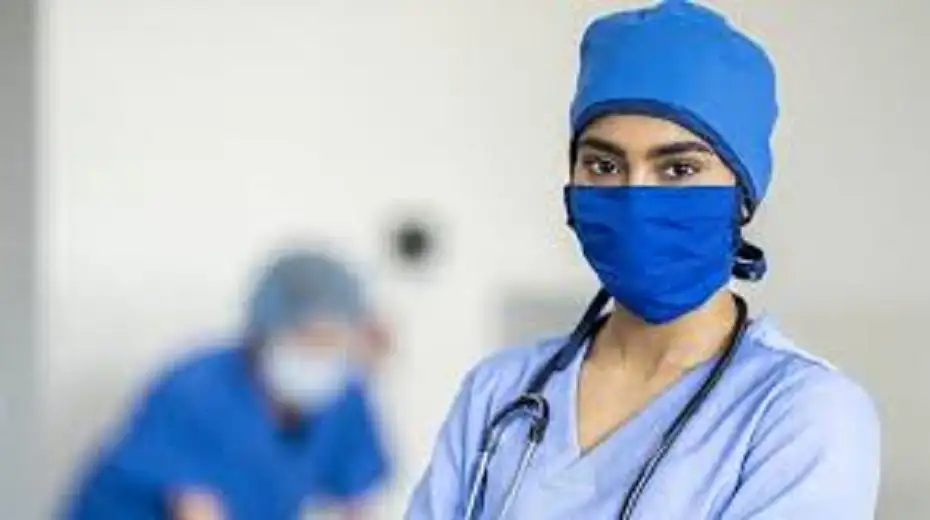 من يحمي طبيب الامتياز في حال