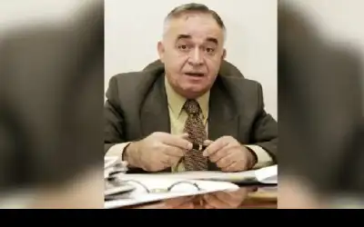 وفاة الكاتب والنائب السابق فخري قعوار