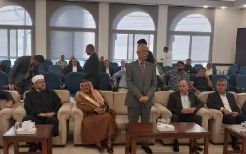 مندوبا عن الملك وولي العهد ..