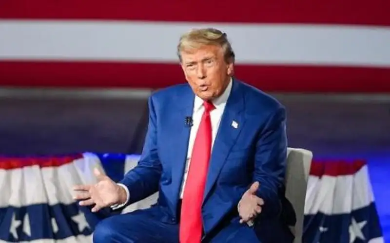 قبل اتصال بايدن .. ترامب يهنئ