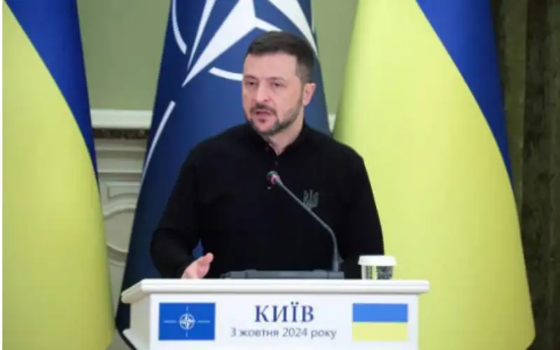 زيلينسكي: وضع ساحة الحرب يتيح فرصة