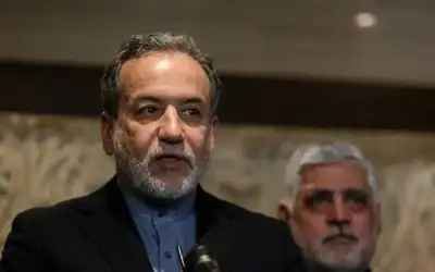 عراقجي يتحدث عن مشاورات لوقف الحرب