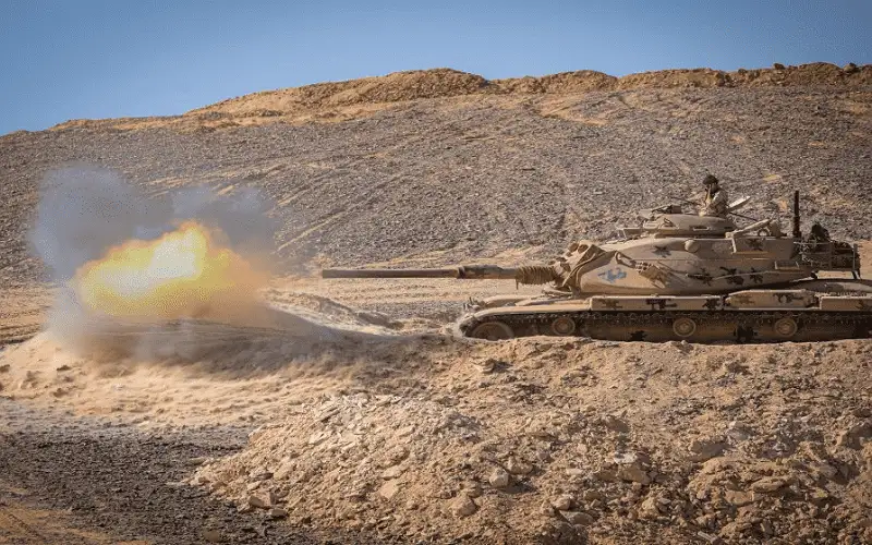 رئيس هيئة الأركان يتابع مجريات التمرين