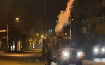 شهداء وجرحى في قصف سيارة في