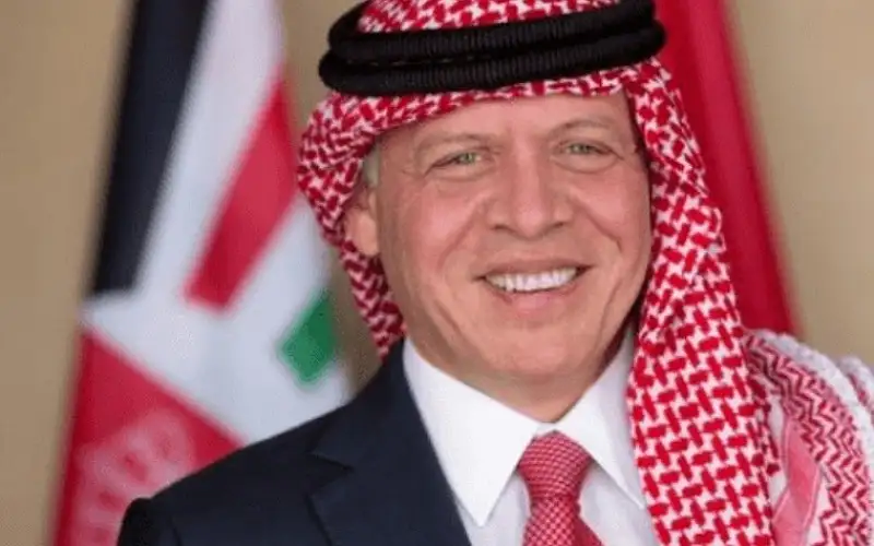 الملك يعود إلى أرض الوطن قادما