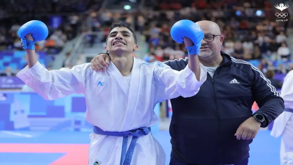 لاعب المنتخب الوطني للكاراتيه لفئة الناشئين