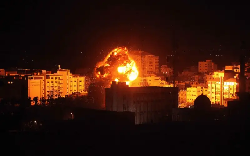 الشهداء يتساقطون جماعات في جباليا والنصيرات