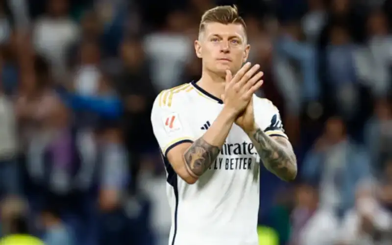 مفاجأة .. توني كروس يتلقى عرضا