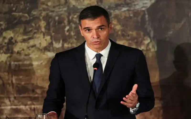 رئيس الوزراء الإسباني: اليونيفيل لن تنسحب