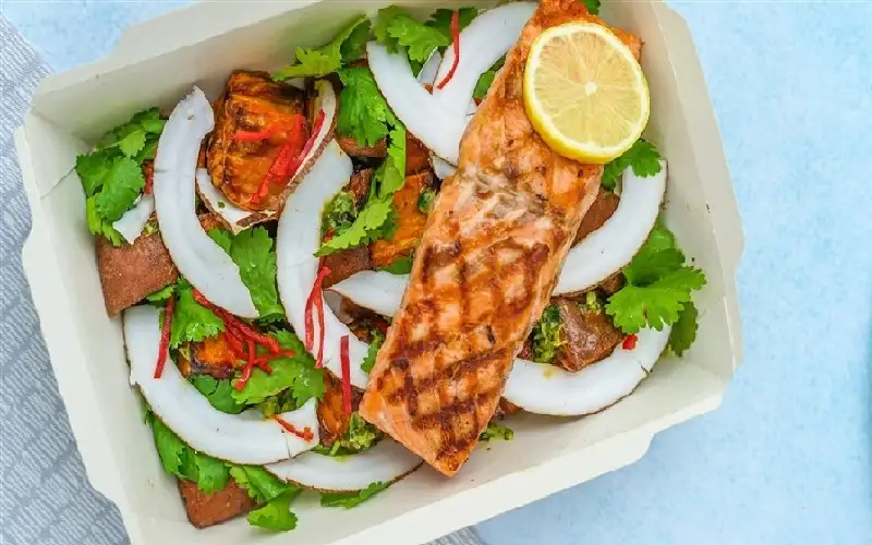 نصائح غذائية لتخفيف أعراض انقطاع الطمث