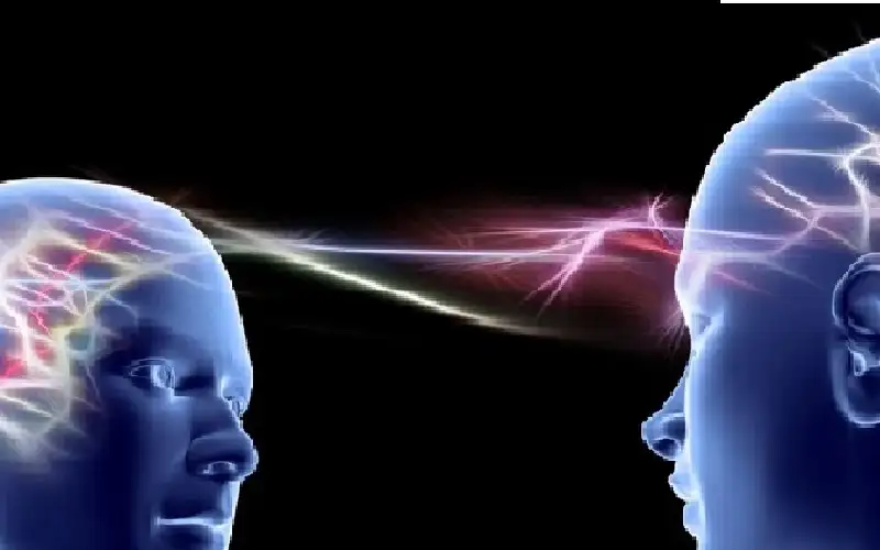 شخصان يتواصلان في الأحلام.. فيلم إنسيبشن