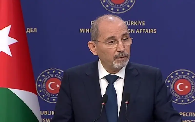 الصفدي: إسرائيل تسعى إلى إفراغ شمال