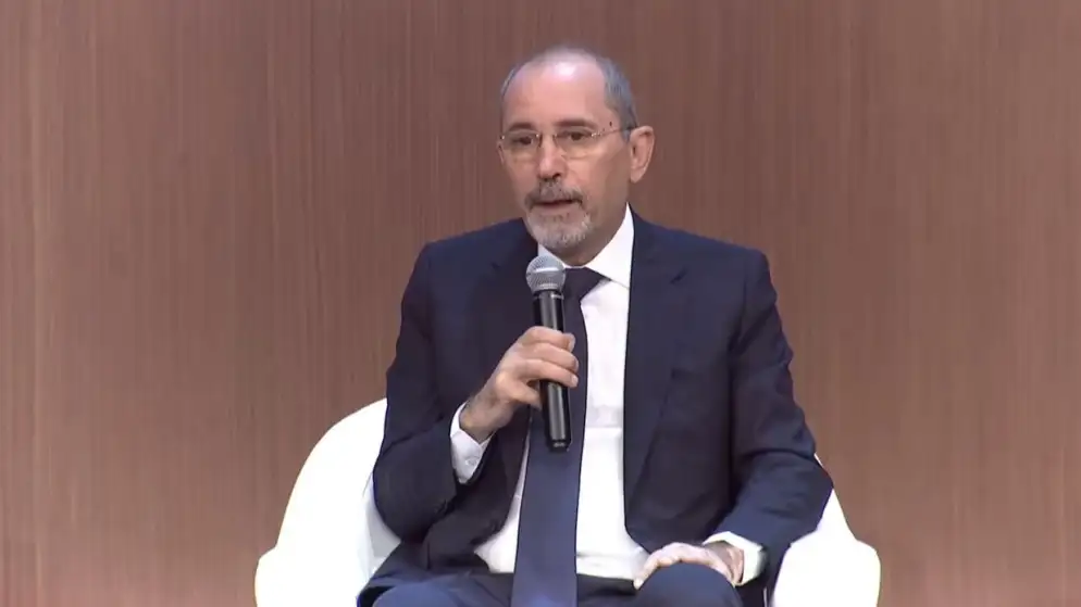 وزير الخارجية يلتقي نظيره الإيراني اليوم