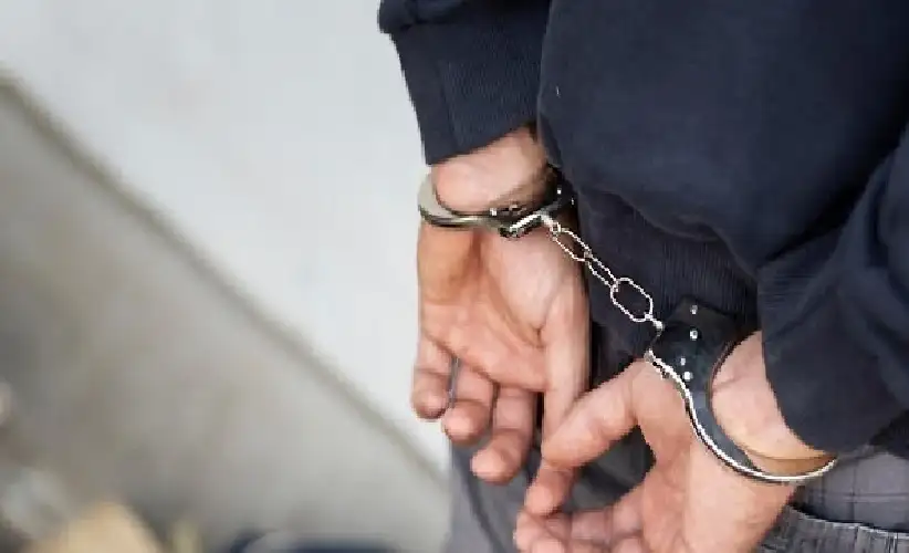 مقابل 100 الف دولار- اعتقال اسرائيلي