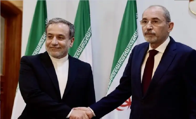 وزير الخارجية يستقبل نظيره الإيراني في