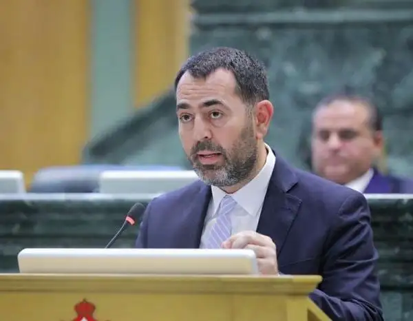 العتوم يتولى مهام أمين عام حزب