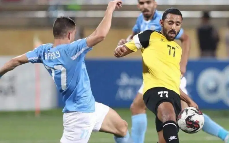 طاقم حكام تونسي لقياة مواجهة الحسين