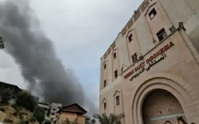 استشهاد مريضين اثنين بفعل حصار مستشفى