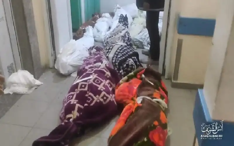 معظمهم من النساء والاطفال .. عشرات