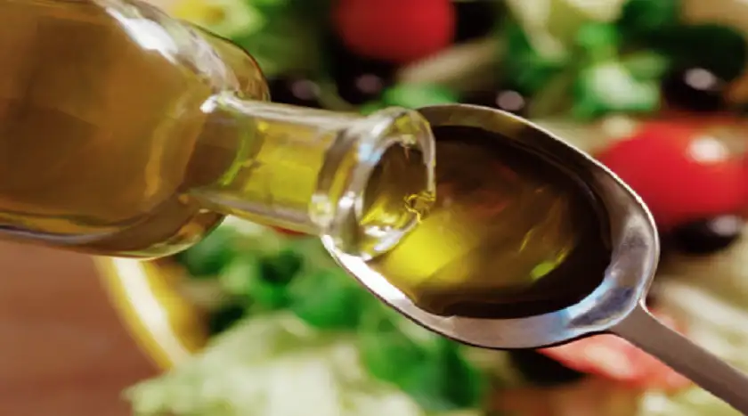 زيت الزيتون .. سلاح طبيعي ضد