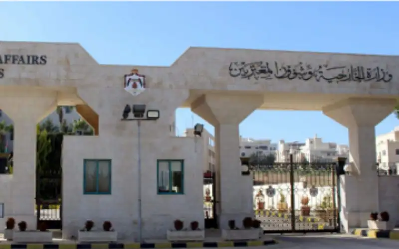 إجلاء ١٢ مواطنا أردنيا من الجمهورية