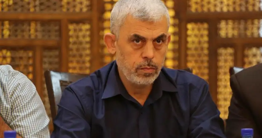 السنوار .. منع أطفاله من وسائل