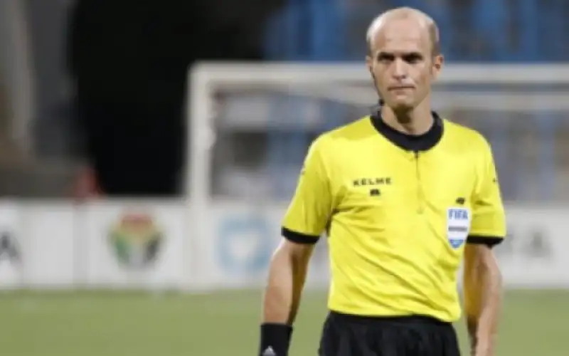 الأردني أدهم مخادمة حكما لمباراة النصر