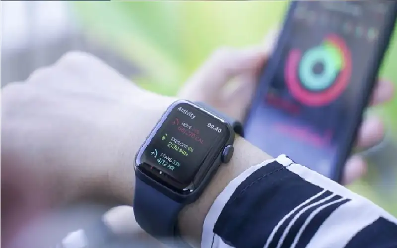 هل تتنبأ الأجهزة القابلة للارتداء بالأمراض؟