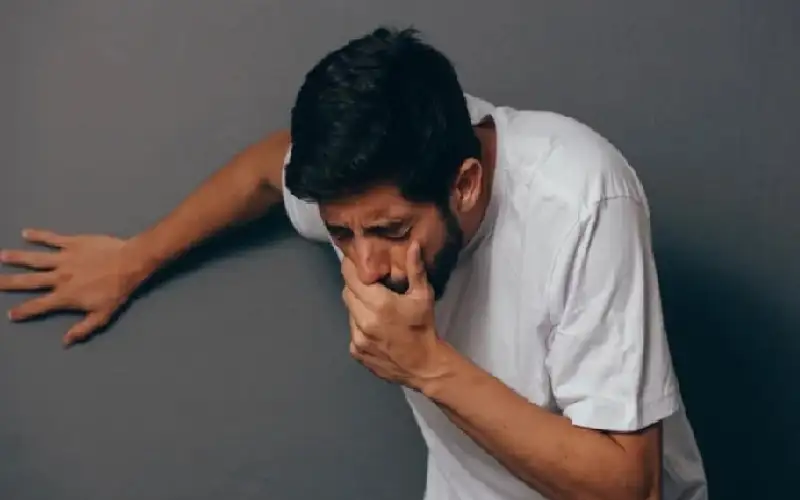 القيء المؤلم يهدد سكان نيويورك.. ما