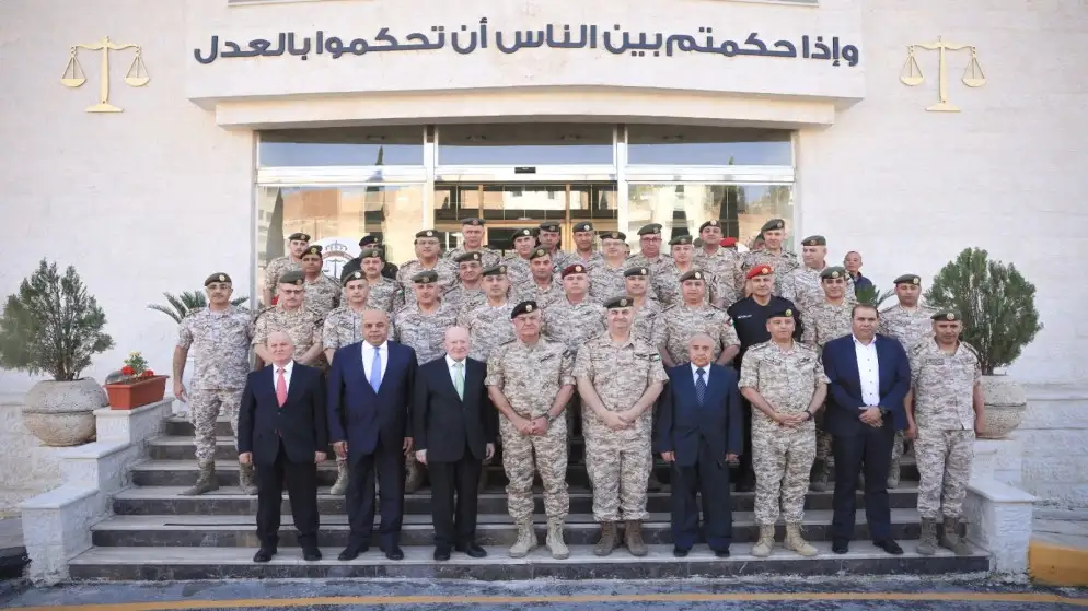 اللواء الركن الحنيطي يفتتح مديرية القضاء