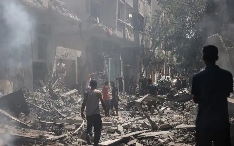 13 شهيدا جراء قصف الاحتلال مناطق