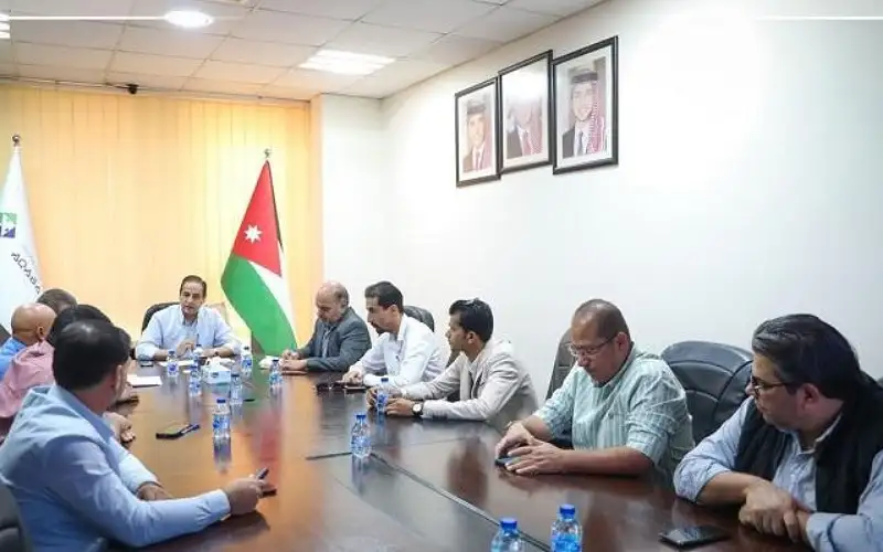 بحث خطة طوارئ الشتاء بالعقبة