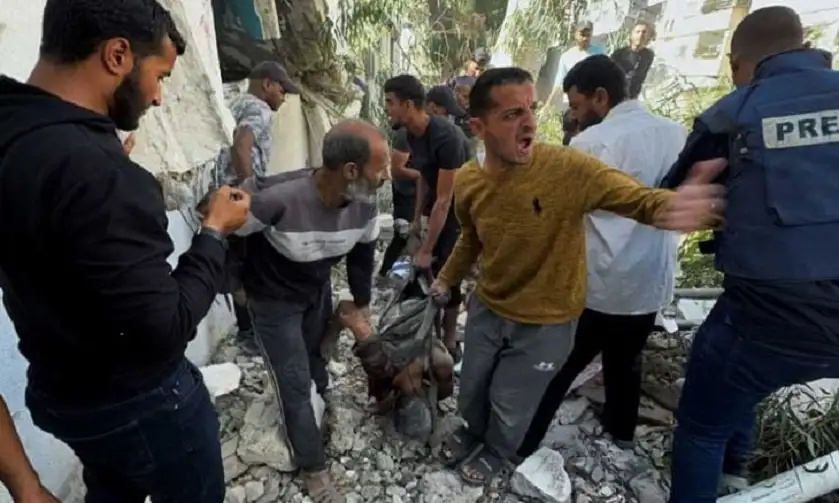 جيش الاحتلال يقر باستهداف مدرسة تؤوي