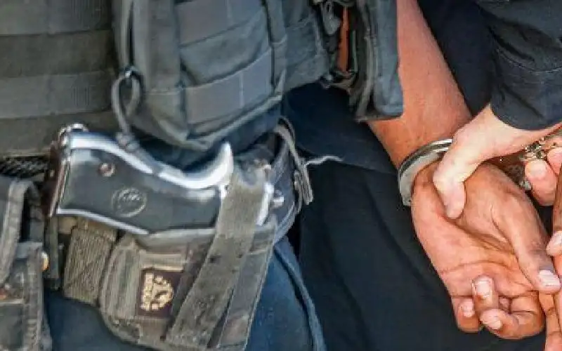 قوات الاحتلال تقتحم يطا وتعتقل 4