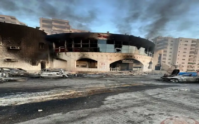 مقتل ثلاثة أشخاص وإصابة آخرين في