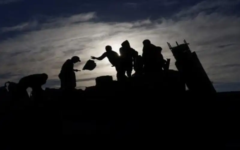 100 ألف طالب وطالبة بغزة لم