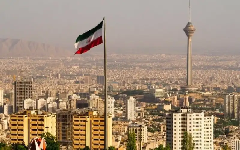 ايران تخطط لزيادة ميزانيتها العسكرية بنحو