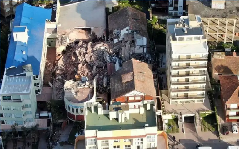 انهيار فندق في الأرجنتين.. قتيل وعالقون