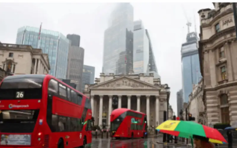 بريطانيا تزيد الضرائب بمقدار 40 مليار