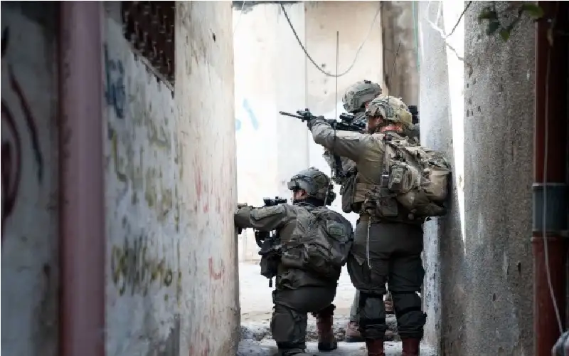 شهيدان إثر قصف مسيرة إسرائيلية مواطنين