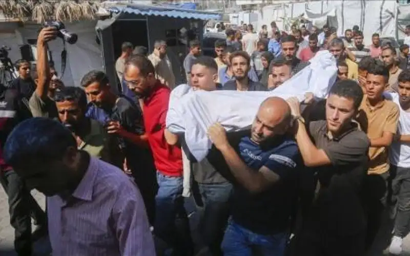 مستشفى بغزة: استقبلنا 14 شهيدا جراء