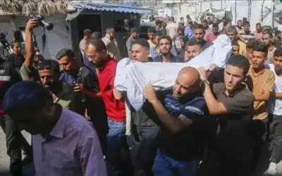 مستشفى بغزة: استقبلنا 14 شهيدا جراء