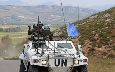 اليونيفيل تؤكد البقاء في لبنان ..