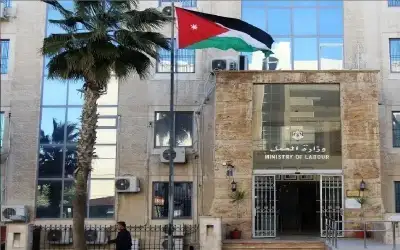45 ألف عقد عمل وقعت من