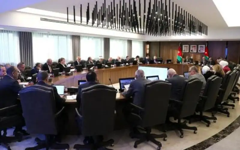 قرارات حكومية جديدة ترتبط برؤية التحديث