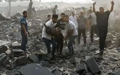 40 شهيدا وعشرات الإصابات بمجزرة النصيرات