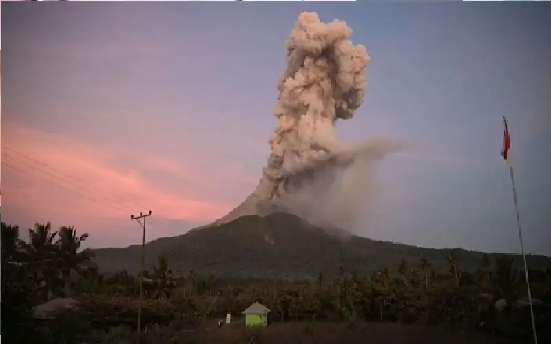 إندونيسيا.. حالة طوارئ بعد مقتل 9