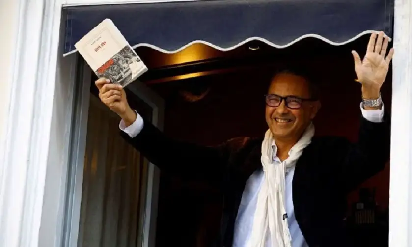 الكاتب الجزائري المثير للجدل كمال داود