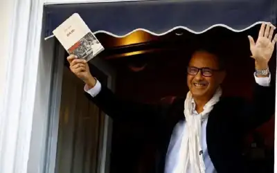 الكاتب الجزائري المثير للجدل كمال داود