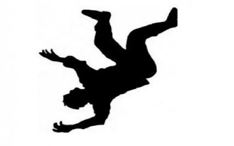 الجامعة الأردنية.. سقوط طالبة من الطابق